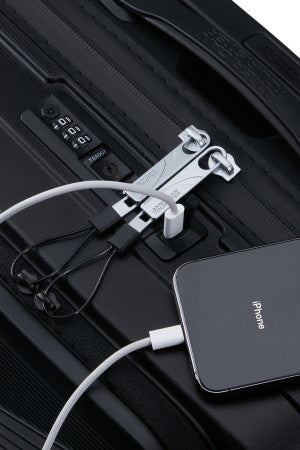 American Tourister Airconic Kabinkoffert 55cm/34L-USB og Laptoprom 15,6"