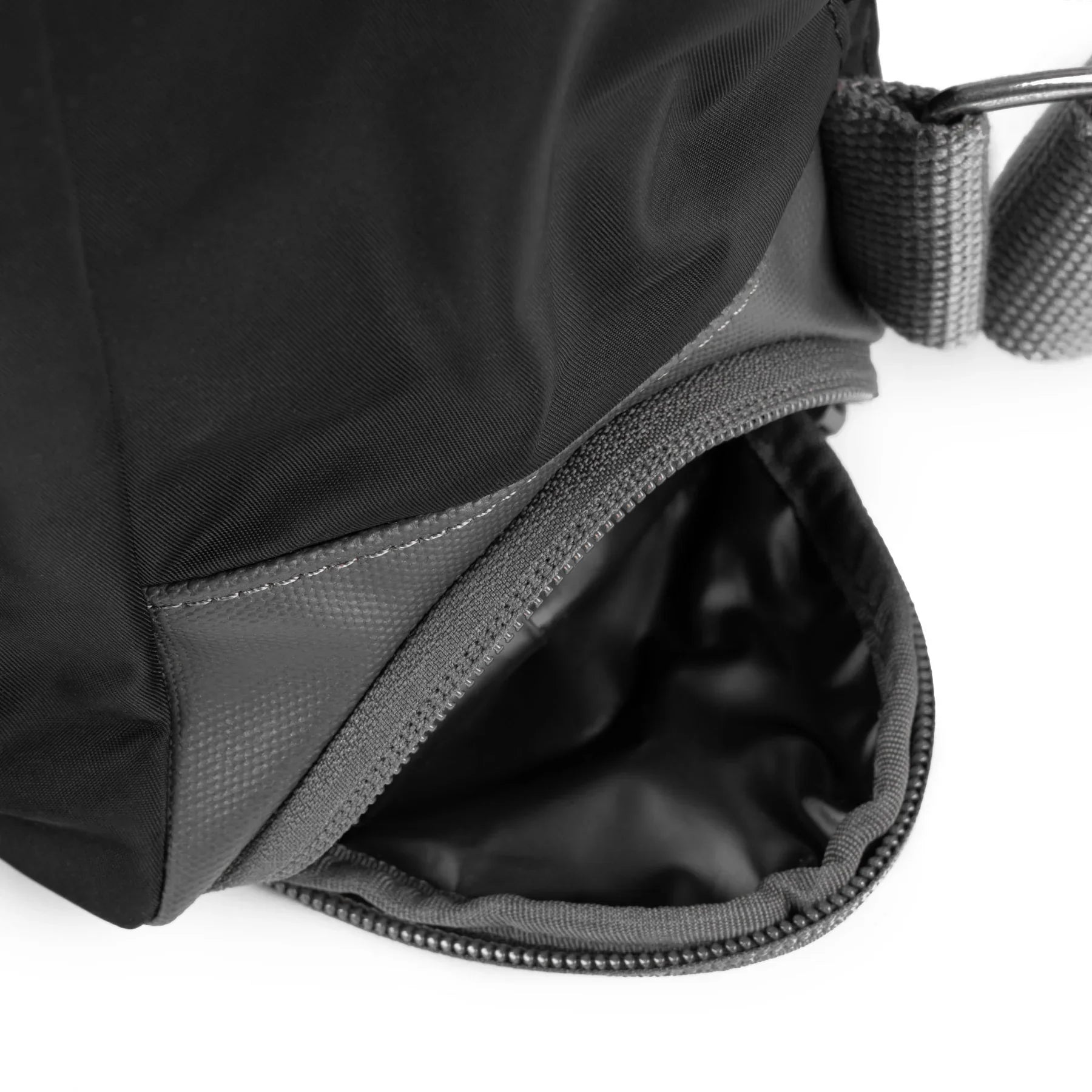Roka Bayswater B Ryggsekk Med Parpaply 15 Liter Svart