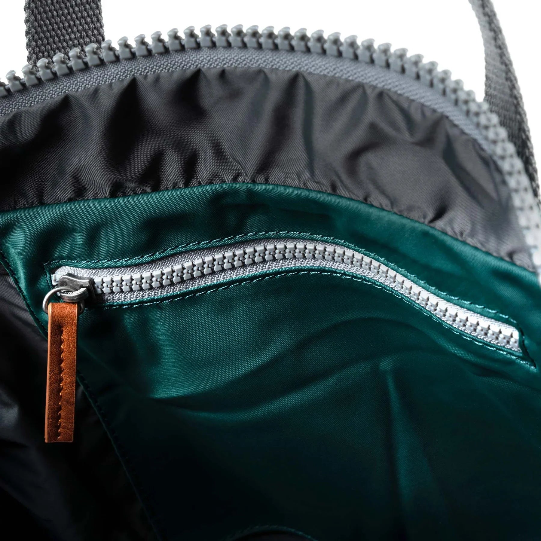 Roka Bayswater B Ryggsekk Med Parpaply 15 Liter Mørk Grønn