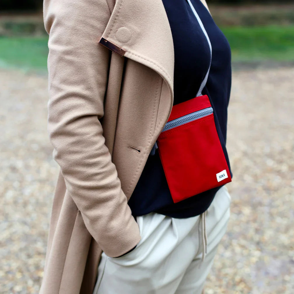 Roka Chelsea Crossbody Telefonveske Oransje