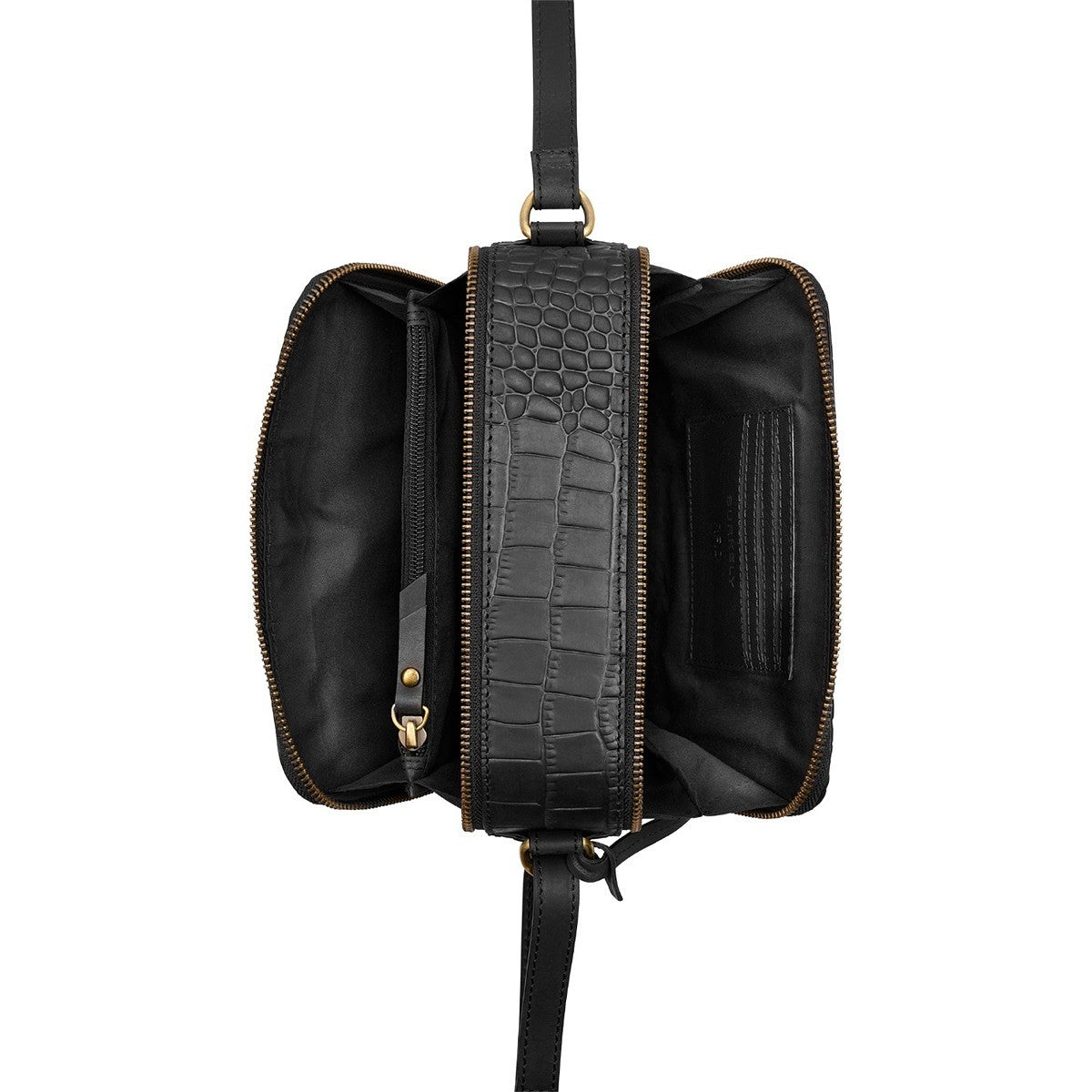 Burkely Cool Colbie Box Bag Mellomstor Skinnveske Svart
