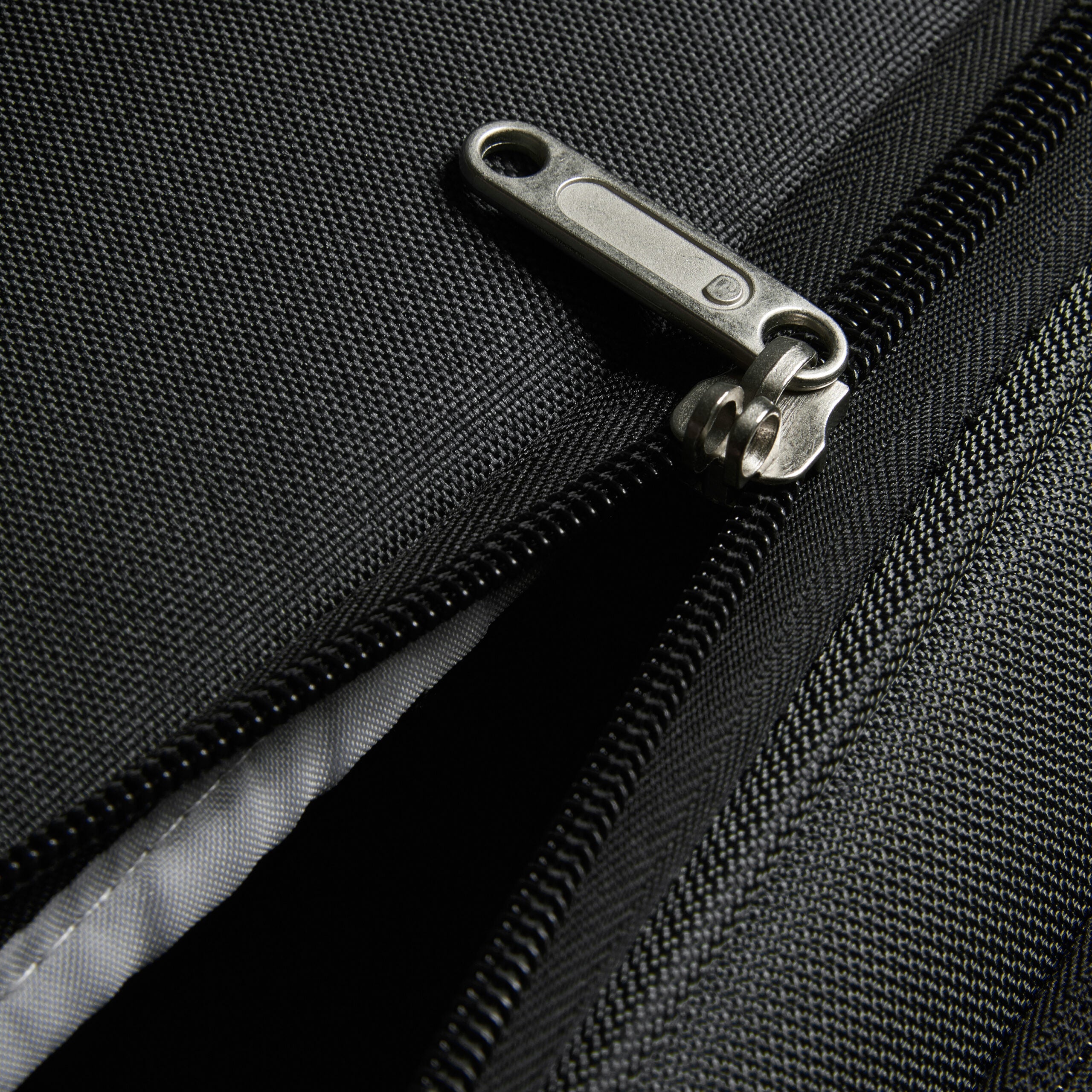 Delsey Pin Up 6 Stor Utvidbar Koffert 78cm