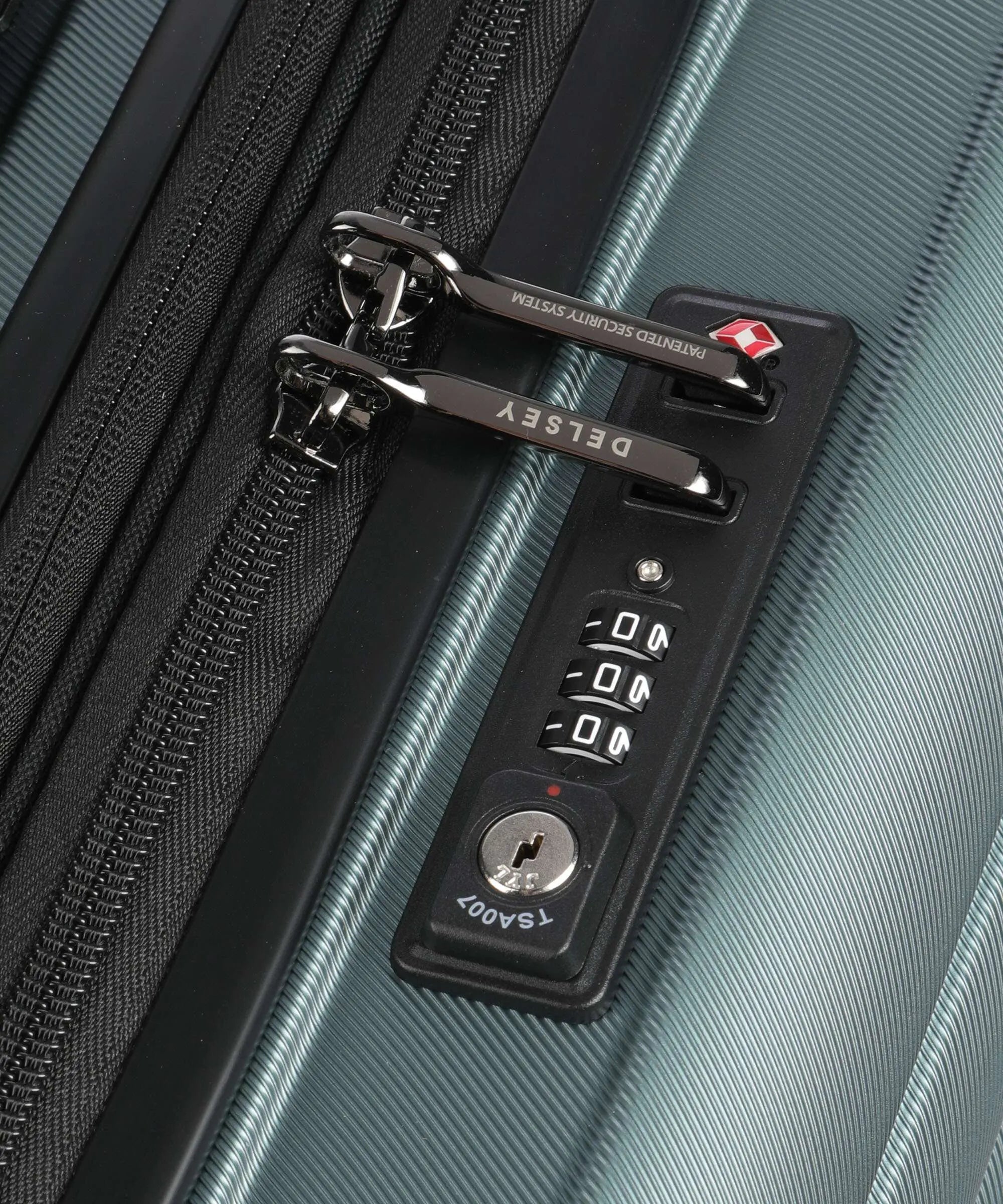Delsey Shadow 5.0 Utvidbar Bordcase Pc 14" Koffert , 2 hjul