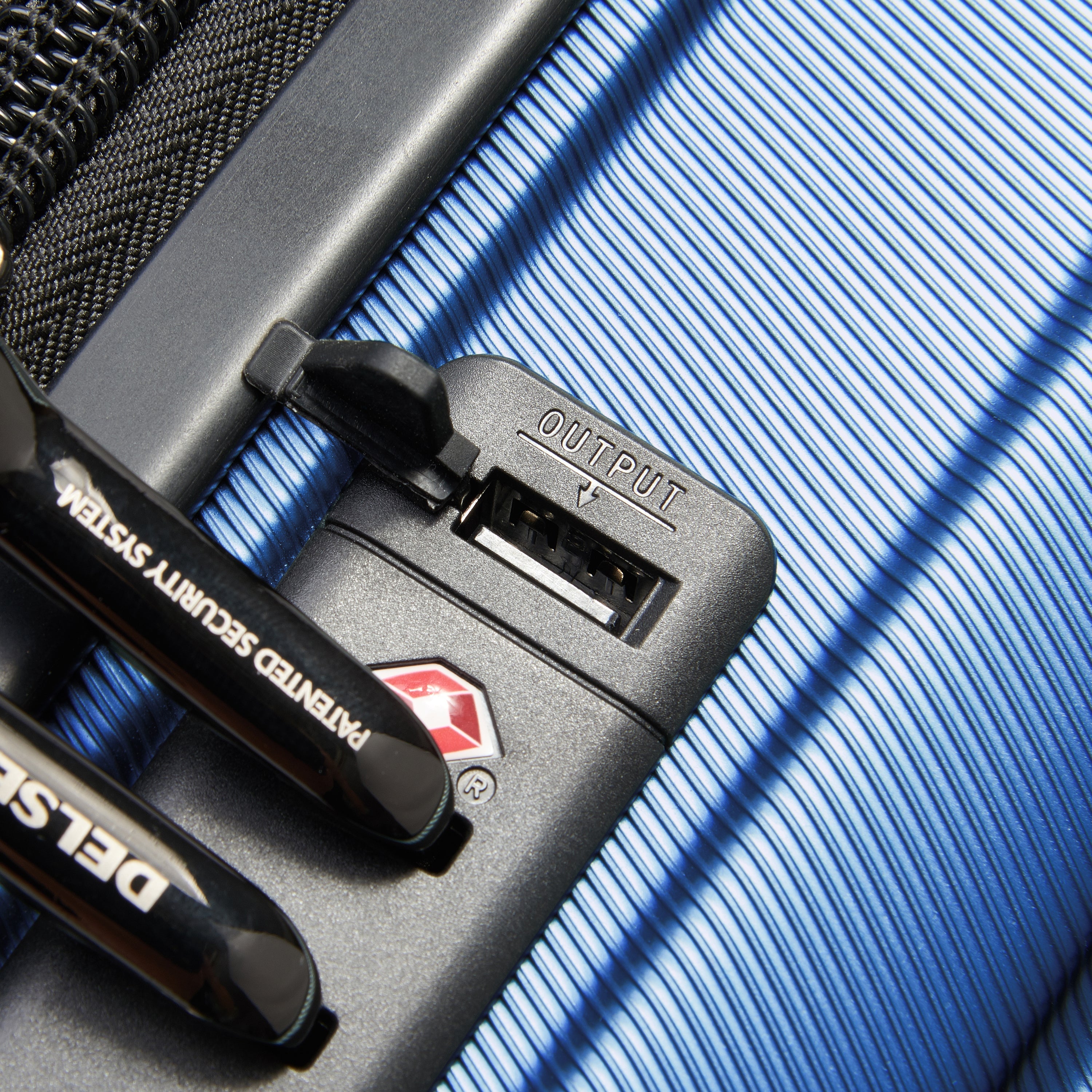 Delsey Shadow 5.0 Kabinkoffert med USB port 55cm/35 L