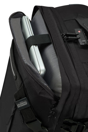 American Tourister Urban Track 2-i-1 Duffelbag med hjul og ryggsekk 55cm/45,5L