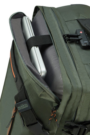 American Tourister Urban Track 2-i-1 Duffelbag med hjul og ryggsekk 55cm/45,5L