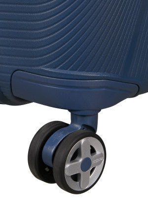 American Tourister StarVibe Utvidbar Mellomstor Koffert 67 cm/ 77L
