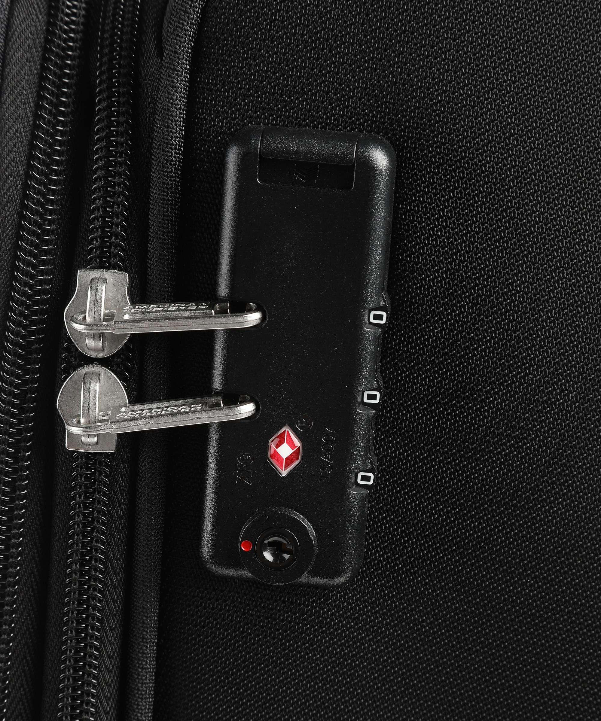 American Tourister Crosstrack Mellomstor Koffert 67cm/77L