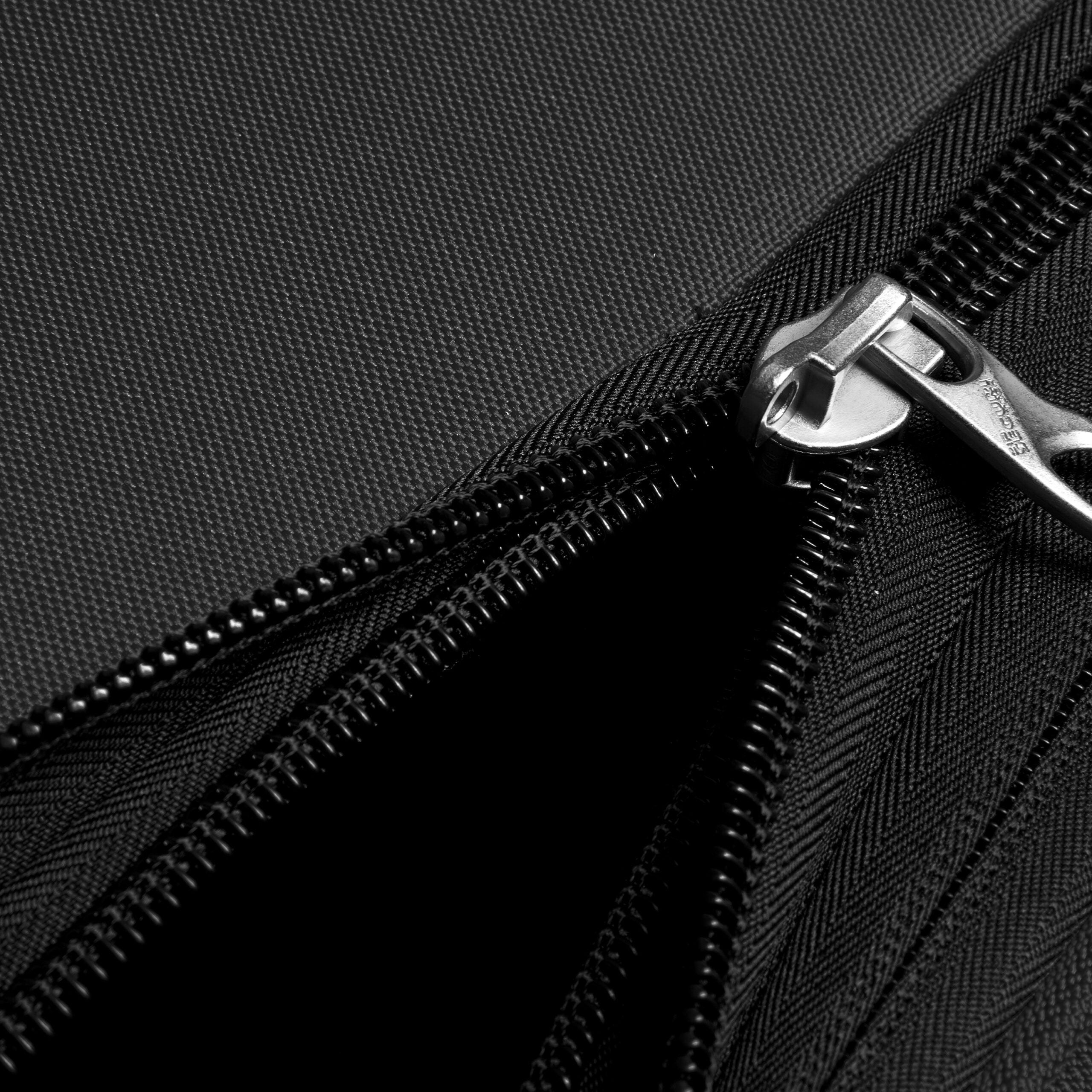 Delsey Pin Up 6 Stor Utvidbar Koffert 78cm
