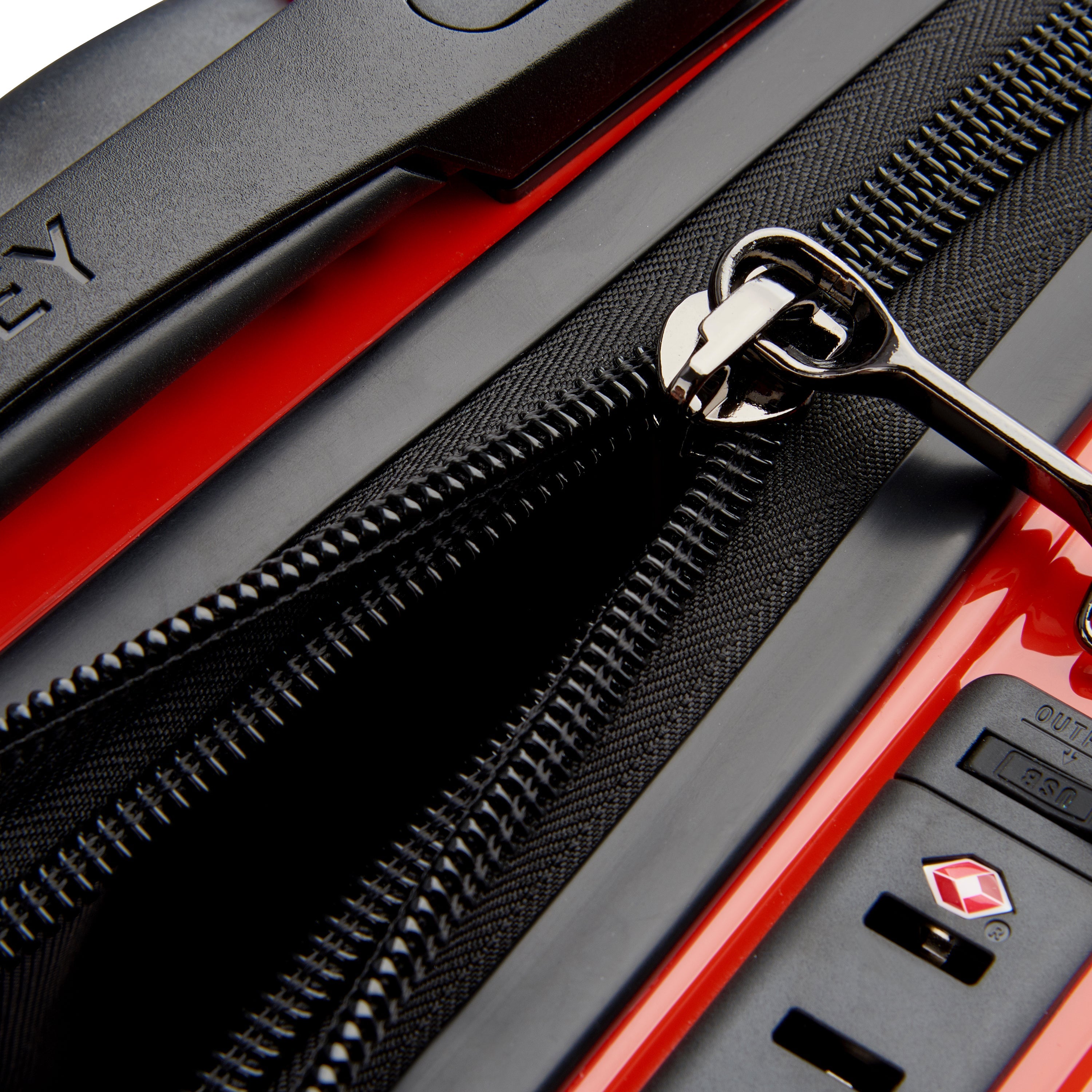 Delsey Shadow 5.0 Kabinkoffert med USB port 55cm/35 L