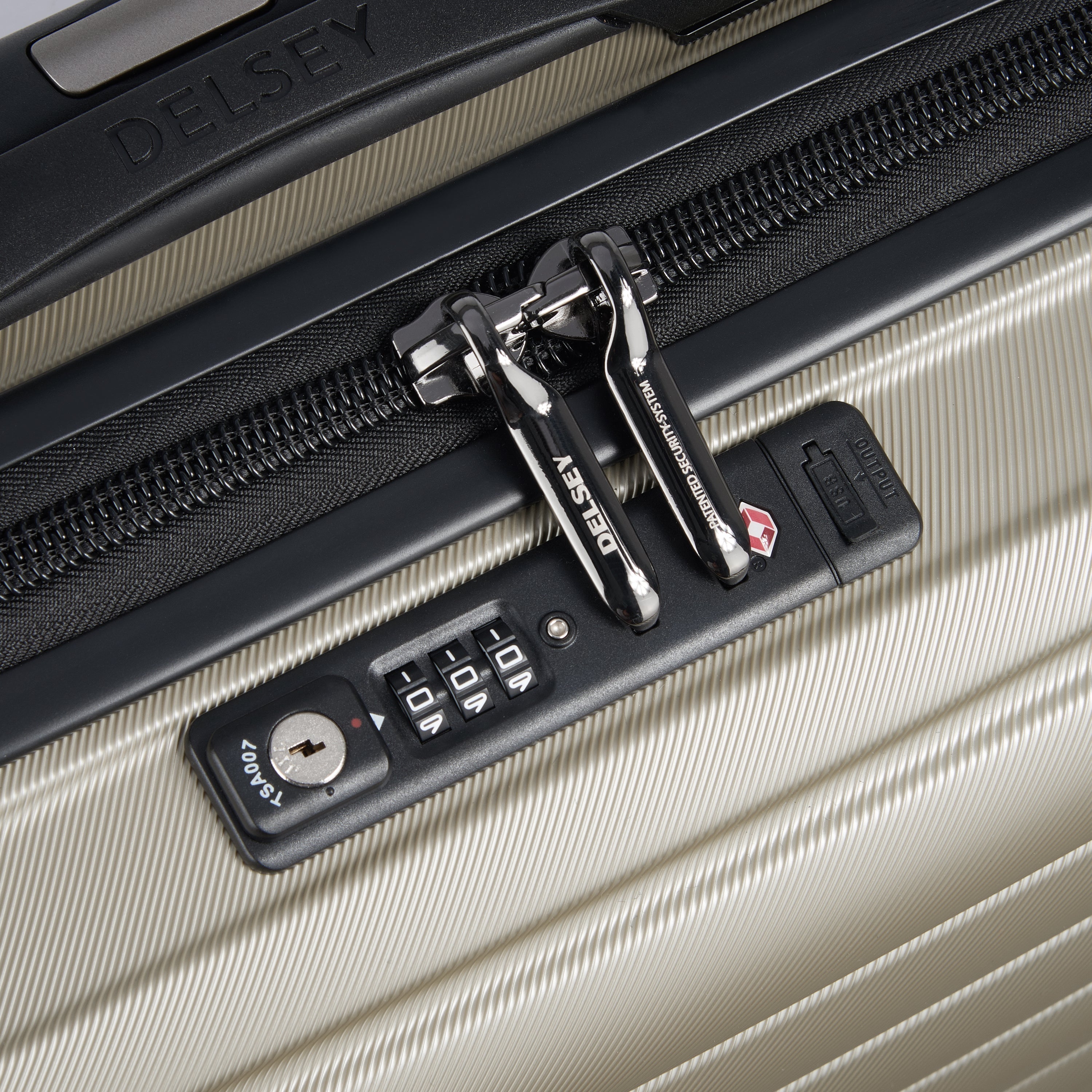 Delsey Shadow 5.0 Kabinkoffert med USB port 55cm/35 L