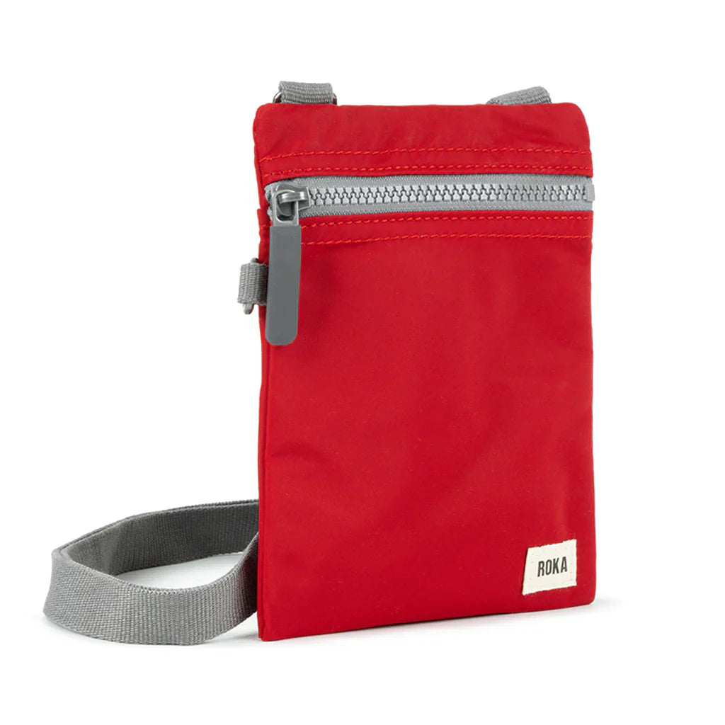 Roka Chelsea Crossbody Telefonveske Cranberry