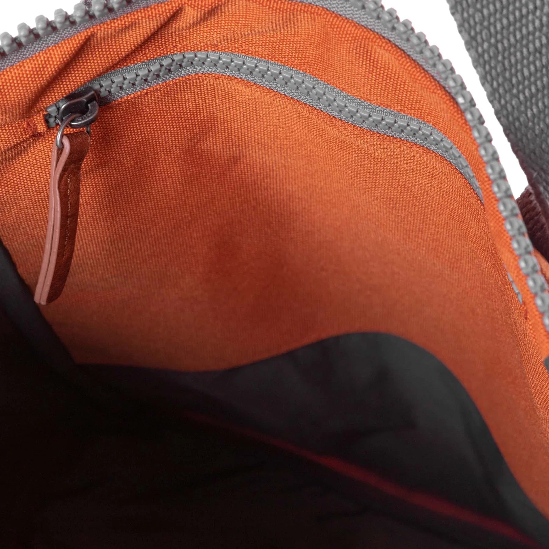 Roka Finchley A Stor Ryggsekk 20 Liter Oransje